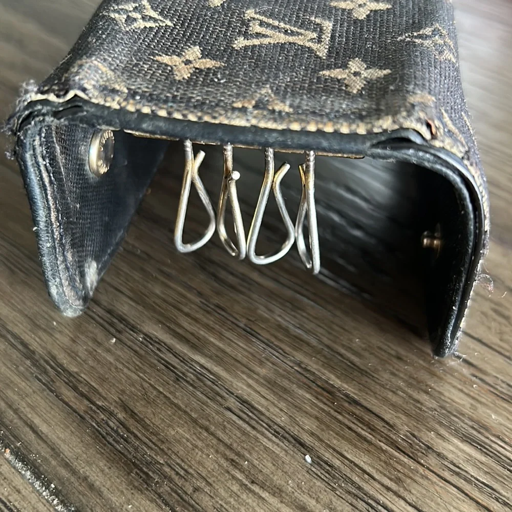LV Denim Key Pouch - Picture 10 of 12